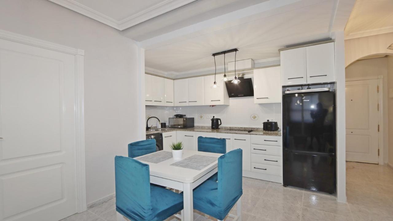 Ref 9033 Apartamento Moriones Торевиеха Екстериор снимка